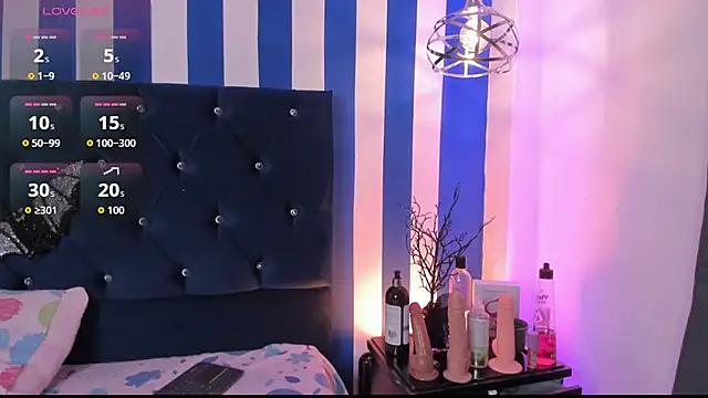 Snapshot of valeria_rouse28 chatting on October 24, 5:20 pm valeria rouse28 online show from October 24, 5:20 pm