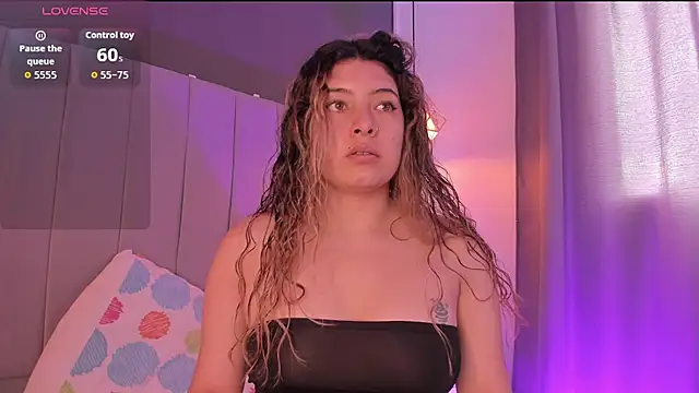 Snapshot of valeria_rouse28 chatting on November 25, 5:02 pm valeria rouse28 online show from November 25, 5:02 pm