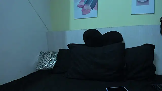 Snapshot of AtheneaArbelaez_ chatting on September 15, 12:49 pm AtheneaArbelaez online show from September 15, 12:49 pm