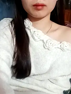 Snapshot of BeMeo003 chatting on December 15, 7:12 am BeMeo003 online show from December 15, 7:12 am