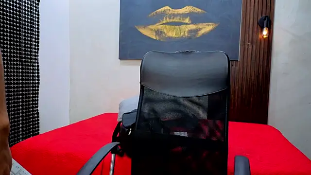 DylanGuss online show from September 23, 11:35 am