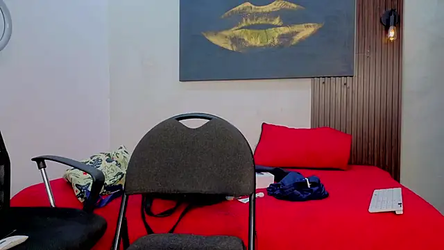 DylanGuss online show from October 12, 11:53 am