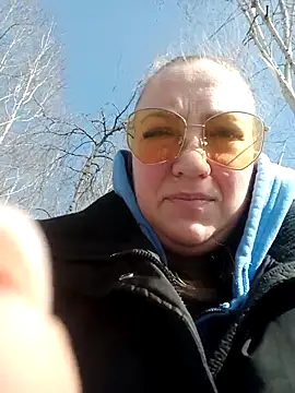 Kiss Eva online show from March 15, 9:37 am