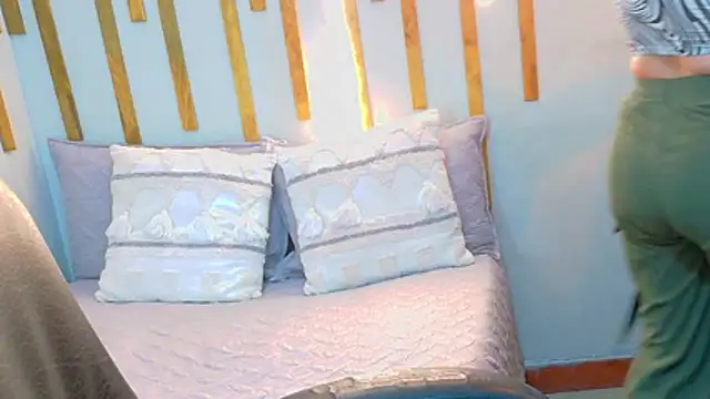 Snapshot of Angel_saez chatting on November 8, 10:59 am Angel saez online show from November 8, 10:59 am