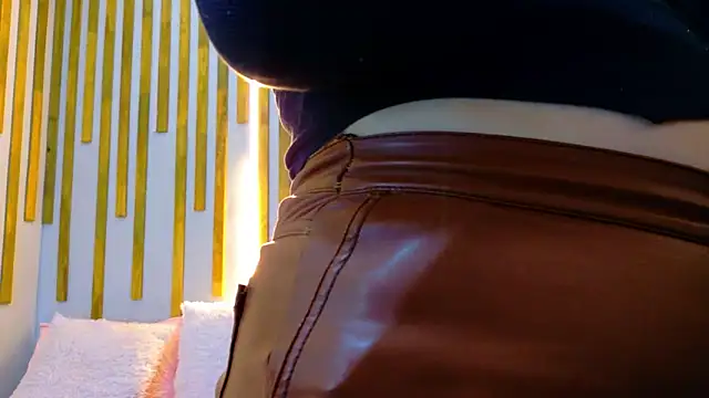 Snapshot of Angel_saez chatting on December 4, 10:57 am Angel saez online show from December 4, 10:57 am