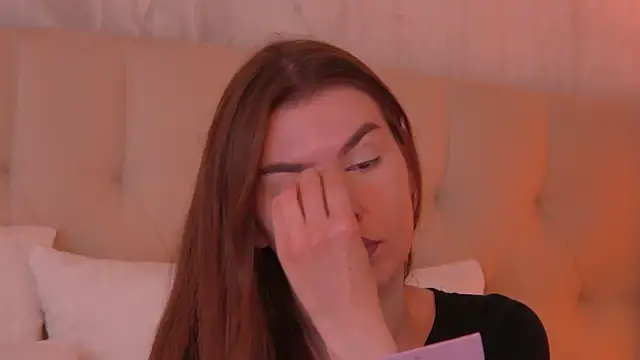 AshleyEvance online show from July 18, 6:28 am