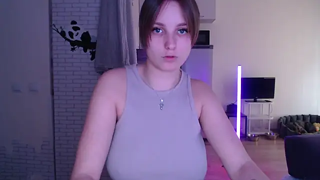 Leonaalove online show from April 1, 1:41 pm