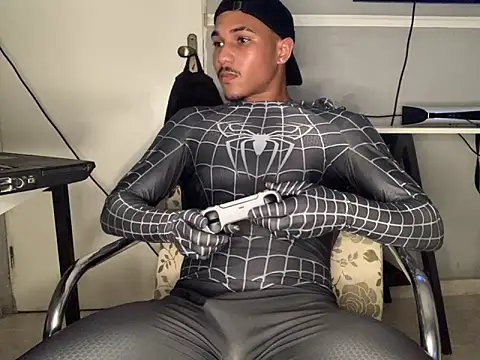 edualqxo online show from October 18, 11:38 pm