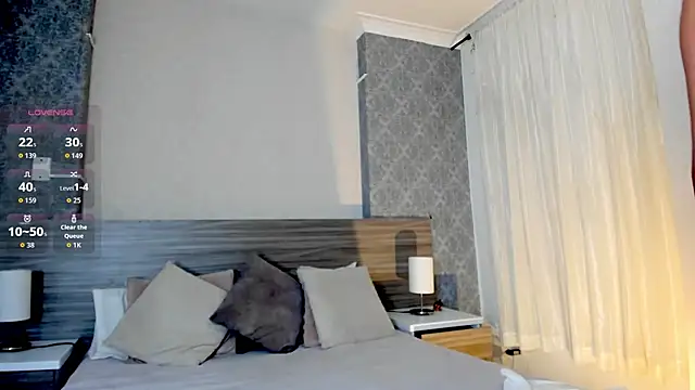 MiilaBlake online show from October 8, 8:06 pm