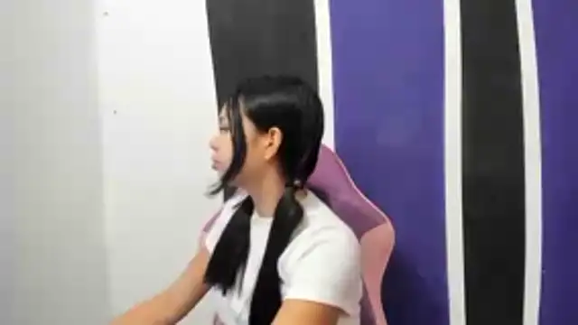 shy luna18 online show from January 18, 1:15 pm