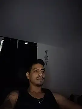 Juann-cock online show from June 6, 9:30 pm