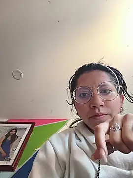 VioletxBloom online show from March 1, 4:42 pm