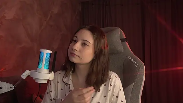 LumeNova online show from March 23, 2:26 am