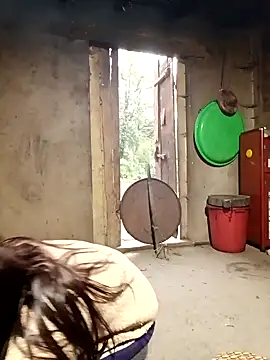 quynhkoolbae online show from December 18, 11:44 pm