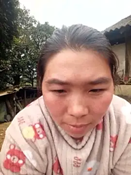 quynhkoolbae online show from February 15, 7:51 am