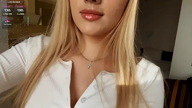 Snapshot of DestinyTurner chatting on November 23, 7:08 am DestinyTurner online show from November 23, 7:08 am