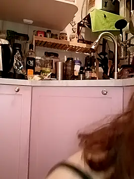 Snapshot of MoonBlueSex chatting on September 15, 5:18 am MoonBlueSex online show from September 15, 5:18 am