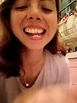 Snapshot of MoonBlueSex chatting on October 3, 4:53 am MoonBlueSex online show from October 3, 4:53 am