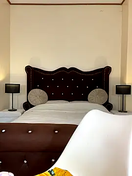 KeraEvangeline online show from December 13, 8:04 pm