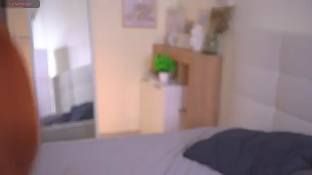 Snapshot of Venelopa chatting on October 9, 3:21 pm Venelopa online show from October 9, 3:21 pm