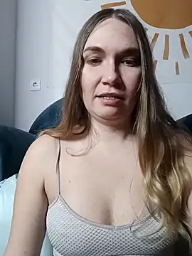 KisaVixen online show from January 18, 4:00 pm