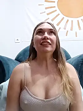 KisaVixen online show from February 10, 6:23 pm