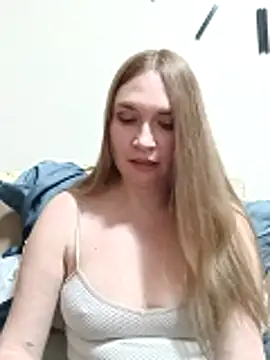 KisaVixen online show from March 17, 12:04 am