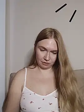 KisaVixen online show from June 3, 4:56 pm