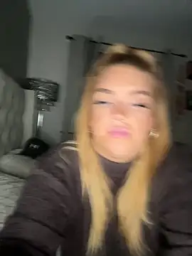 Snapshot of MysteriousMylaX chatting on January 5, 7:28 pm MysteriousMylaX online show from January 5, 7:28 pm