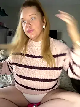 Snapshot of MysteriousMylaX chatting on January 6, 12:31 pm MysteriousMylaX online show from January 6, 12:31 pm