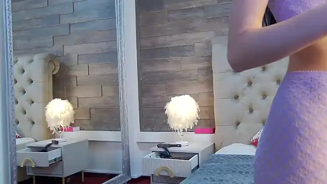 CarolinaBlair online show from December 22, 7:27 am