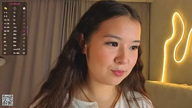 AlberthaEscue online show from September 27, 4:17 am