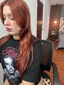 Snapshot of olivia_jass chatting on June 10, 12:04 pm olivia jass online show from June 10, 12:04 pm