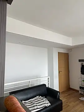 Danielaeliana online show from January 9, 4:21 pm