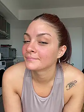 Snapshot of Danielaeliana chatting on July 25, 3:20 pm Danielaeliana online show from July 25, 3:20 pm