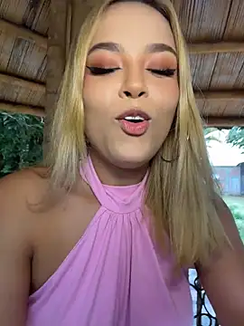 Snapshot of Sam_pablo21 chatting on June 18, 7:07 pm Sam pablo21 online show from June 18, 7:07 pm