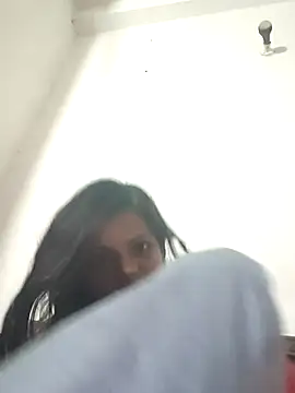 Snapshot of Komal0099 chatting on November 18, 3:49 pm Komal0099 online show from November 18, 3:49 pm