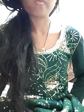 Snapshot of Komal0099 chatting on December 3, 3:47 am Komal0099 online show from December 3, 3:47 am