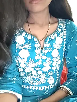 Snapshot of Komal0099 chatting on December 15, 4:06 am Komal0099 online show from December 15, 4:06 am