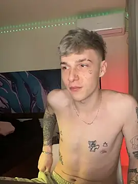 davesinner online show from February 15, 11:56 pm