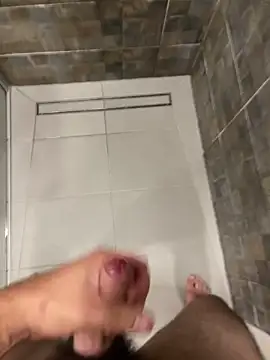 MrZli online show from October 13, 3:01 pm