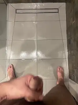 MrZli online show from February 8, 8:56 pm