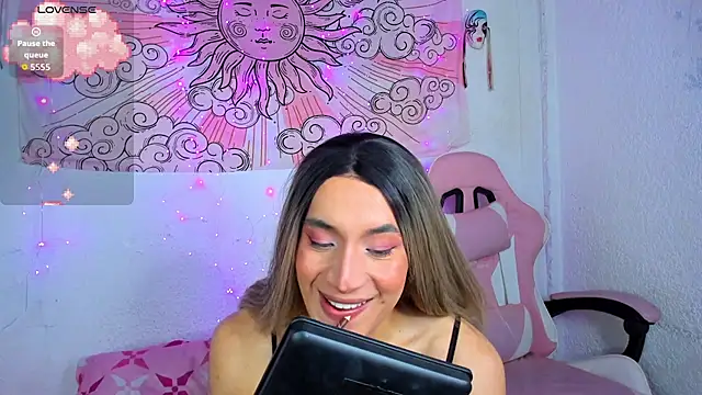 Snapshot of brihanna_cooper chatting on June 19, 1:37 pm brihanna cooper online show from June 19, 1:37 pm