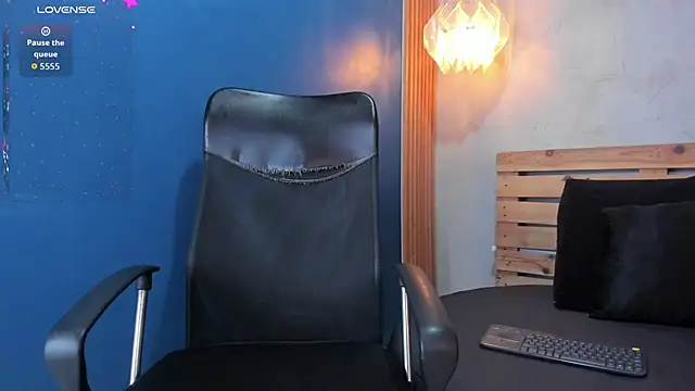 Snapshot of Daiisy_kiss chatting on September 13, 7:24 pm Daiisy kiss online show from September 13, 7:24 pm