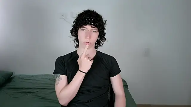 v3niceb1tch online show from March 8, 6:55 pm