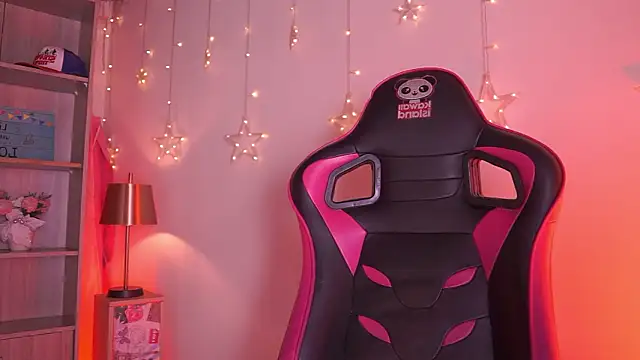 Lana Dreams  online show from March 3, 11:32 pm