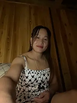 phungtiti online show from September 25, 1:26 pm