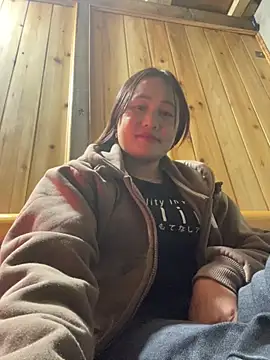 phungtiti online show from February 9, 12:58 am