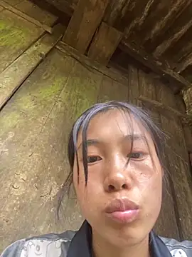 Snapshot of EmLy02 chatting on September 17, 4:58 am EmLy02 online show from September 17, 4:58 am