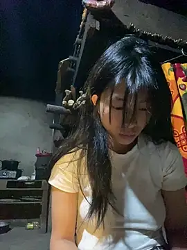 Snapshot of EmLy02 chatting on September 25, 3:05 pm EmLy02 online show from September 25, 3:05 pm